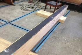  Испытания деревянной балки усиленной углеволокном