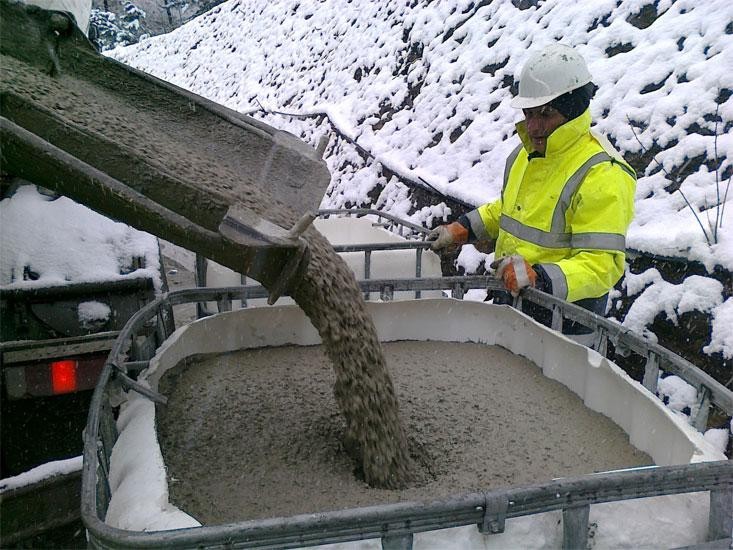Подача бетона зимой