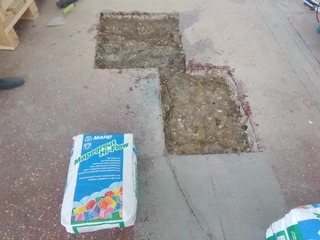 Подготовка основания перед нанесением Мапеграут Хай-Флоу Подготовка основания перед нанесением Мапеграут Хай-Флоу