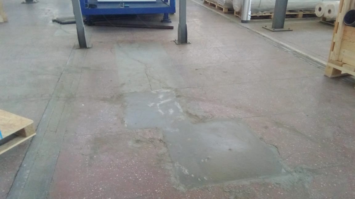 Участок через год после нанесения состава Мапеграут Хай-Флоу Участок через год после нанесения состава Мапеграут Хай-Флоу