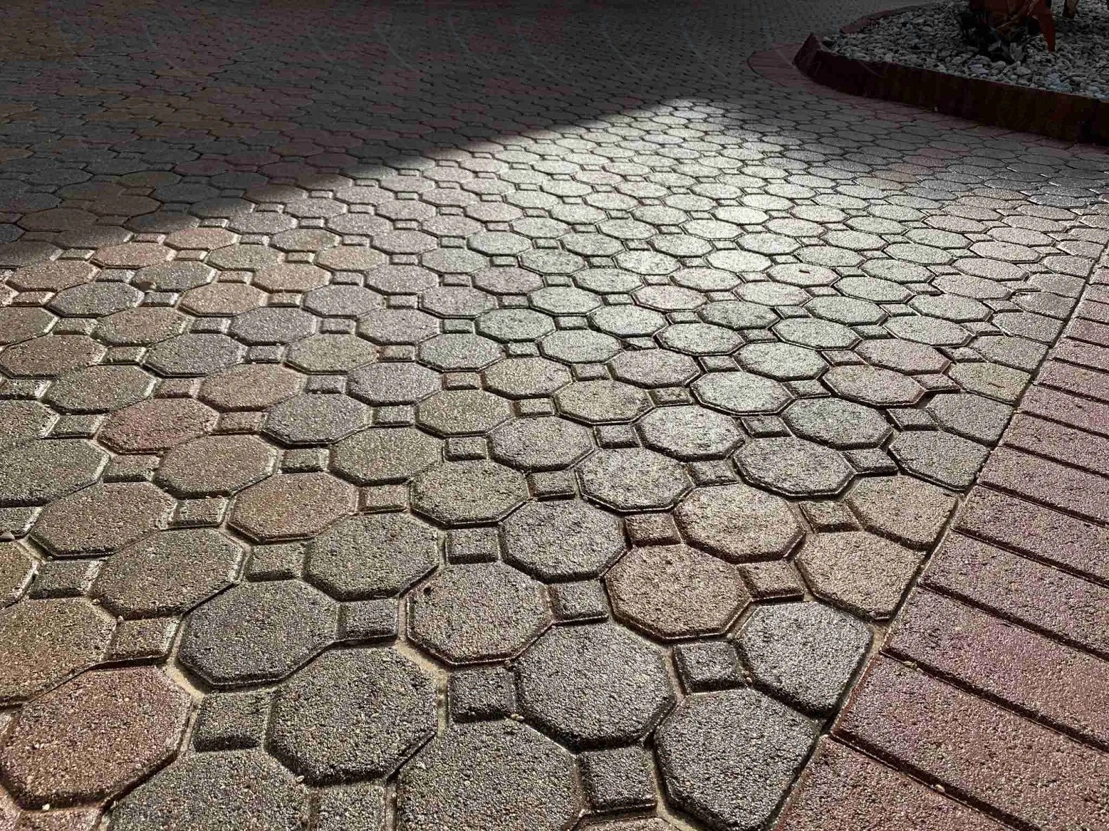 Плитка обработанная гидрофобизирующей пропиткой Плитка обработанная гидрофобизирующей пропиткой